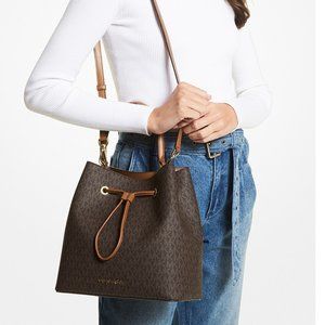 Michael Kors Suri Large Bucket Messenger Crossbody Bag